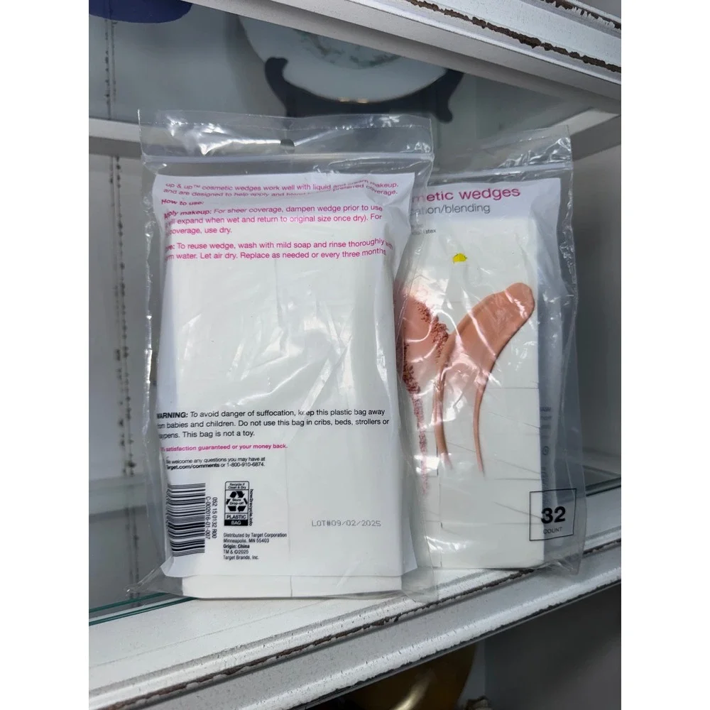 Up & Up Cosmetic Wedges Application Blending Latex Free 32 Count 2 Pack White